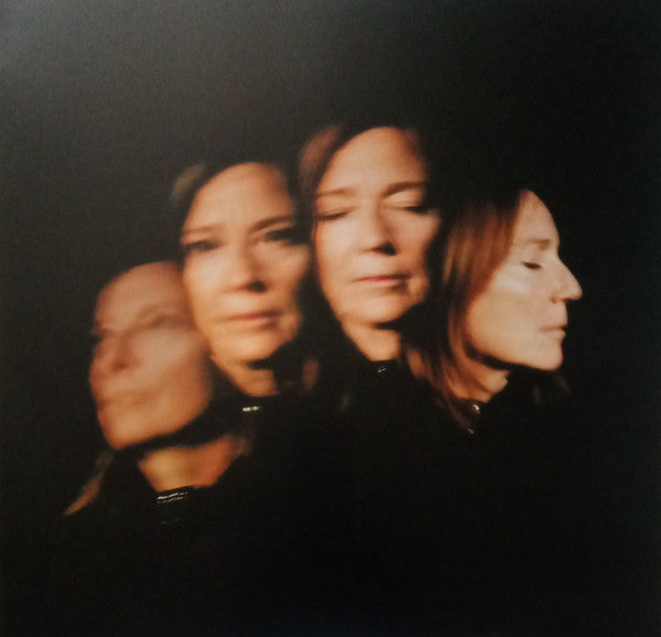 Beth Gibbons – Lives Outgrown (Vinilo Deluxe 180g + Folleto y libreto de sketches)